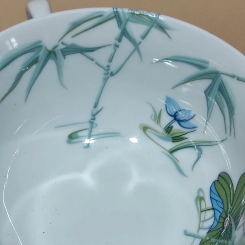 Paire de tasses à bouillon en porcelaine de Limoges, Georges Boyer