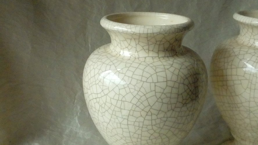 PAIRE DE VASE EN FAIENCE CRAQUELÉE ART DECO**