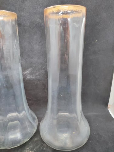 paire de vase Legras? en verre transparent avec dorure au col en bon etat