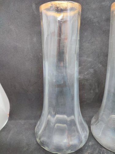 paire de vase Legras? en verre transparent avec dorure au col en bon etat
