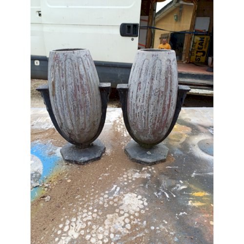 Paire de Vases Art déco Fonte émaillée