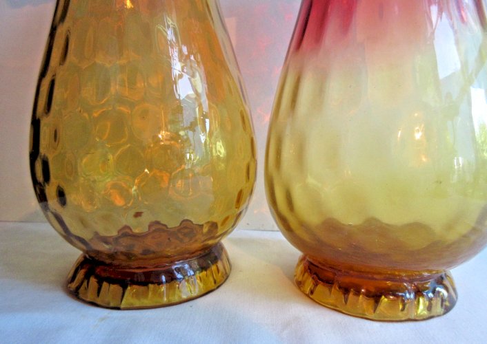 PAIRE DE VASES ART NOUVEAU VERRE ROUGE ET AMBRE, AMBERINA