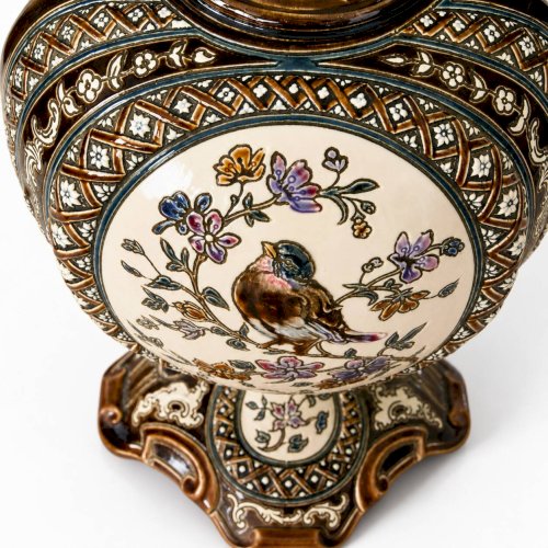 Paire de vases balustres en majolique de 1885 signés Gerbing & Stephan