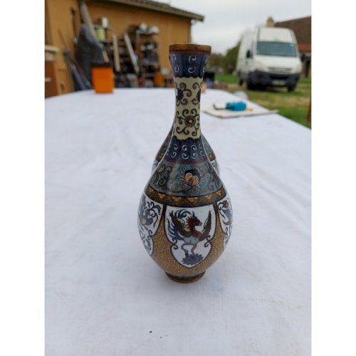 Paire de Vases Chine en émaux cloisonnés