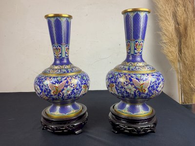 Paire de Vases Cloisonnée en bronze avec étiquette , Zi Jin Cheng
