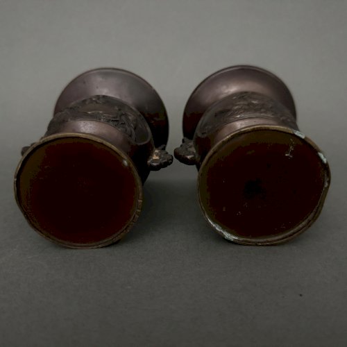 Paire de vases en bronze Japon XIXe patine brune M3315