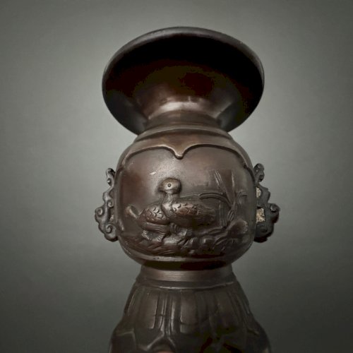 Paire de vases en bronze Japon XIXe patine brune M3315