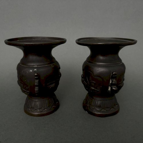 Paire de vases en bronze Japon XIXe patine brune M3315
