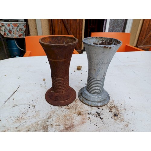 Paire de Vases en Fonte 1900 de Charleville - Mézières