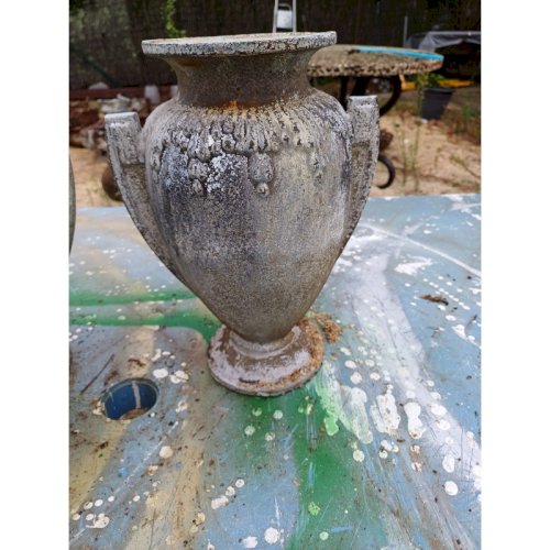 Paire de Vases en Fonte 1900 de Charleville - Mézières