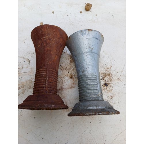 Paire de Vases en Fonte 1900 de Charleville - Mézières