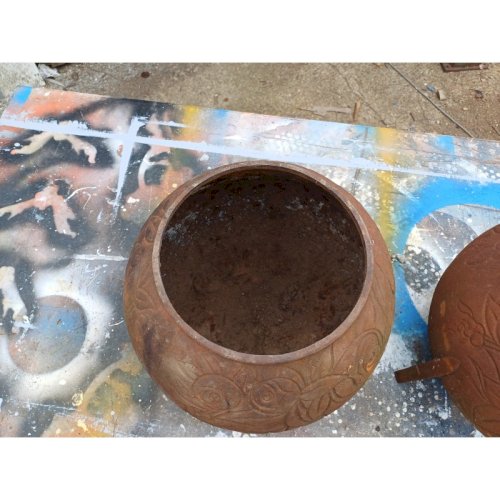 Paire de Vases en Fonte Art Déco de Charleville - Mézières