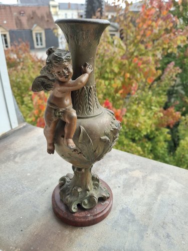 Paire de vases en régule Art nouveau 1900 angelots à double patine