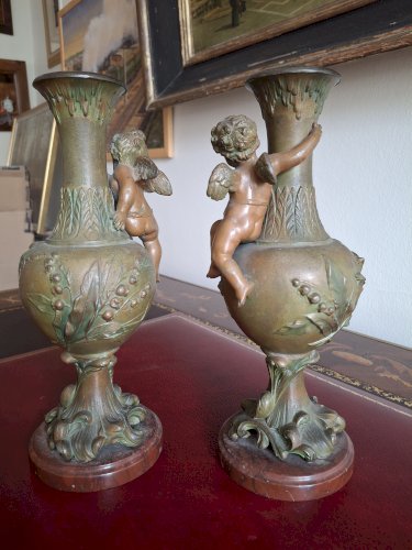 Paire de vases en régule Art nouveau 1900 angelots à double patine
