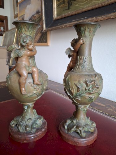 Paire de vases en régule Art nouveau 1900 angelots à double patine