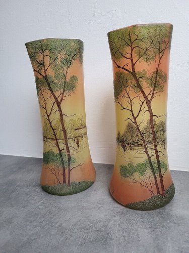 PAIRE DE VASES EN VERRE PEINT TYPE LEGRAS