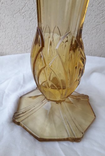 Paire de vases en verre