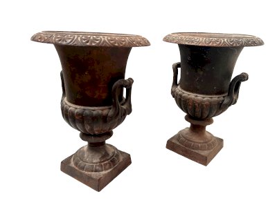 Pair of Médicis vases in cast iron, 20th century