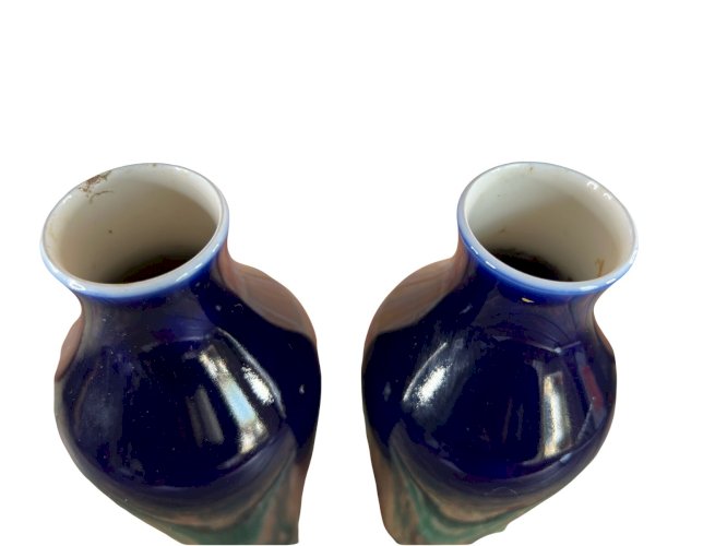 Paire de vases Sèvres – Bleu profond – Porcelaine française – 24,5 cm
