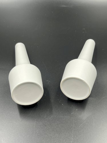 Paire de vases soliflores en céramique blanche vintage
