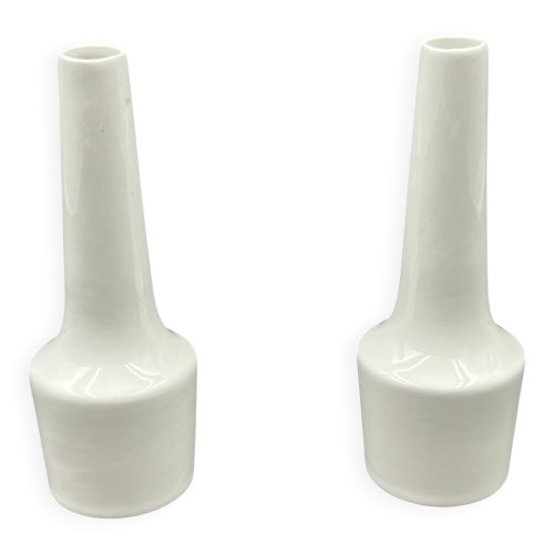 Paire de vases soliflores en céramique blanche vintage
