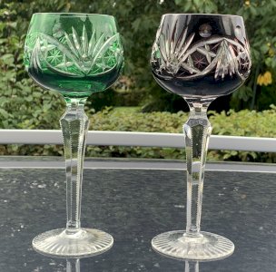 Pair of cut crystal wine glasses Römer Nachtmann
