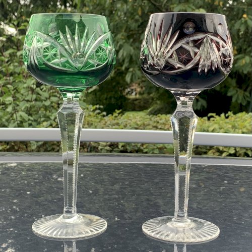 Paire de verres à vin en cristal taillé Römer Nachtmann