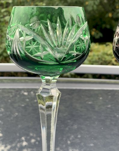 Paire de verres à vin en cristal taillé Römer Nachtmann