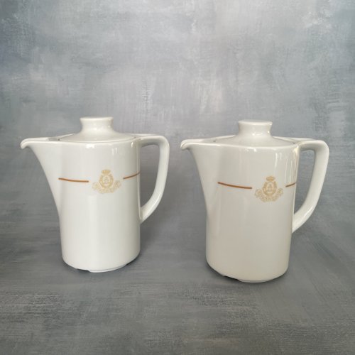 Paire de verseuse théière porcelaine Schönwald vaisselle de HOTEL DU LOUVRE