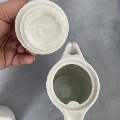 Paire de verseuse théière porcelaine Schönwald vaisselle de HOTEL DU LOUVRE