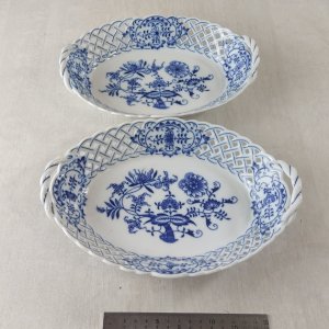 Paire de vide poche, décor Blue Onion / en porcelaine de Tchécoslovaquie / Czech