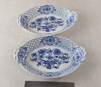 Paire de vide poche, décor Blue Onion / en porcelaine de Tchécoslovaquie / Czech