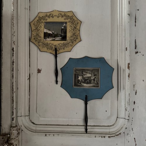 Paire d'écrans à main en papier double face avec gravure Napoléon III M3593