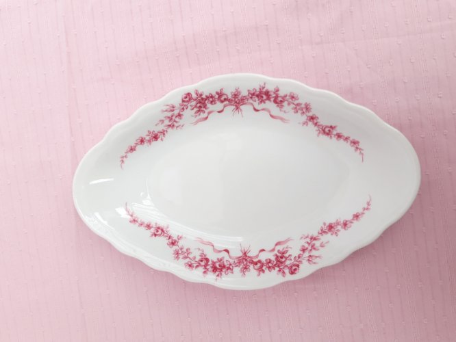 Paire délicats raviers porcelaine décor aux roses