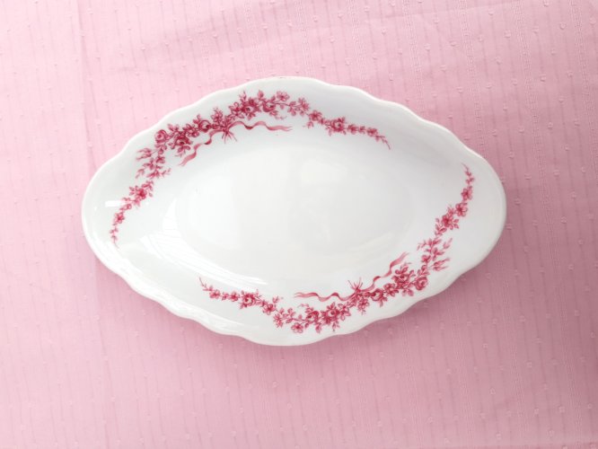 Paire délicats raviers porcelaine décor aux roses