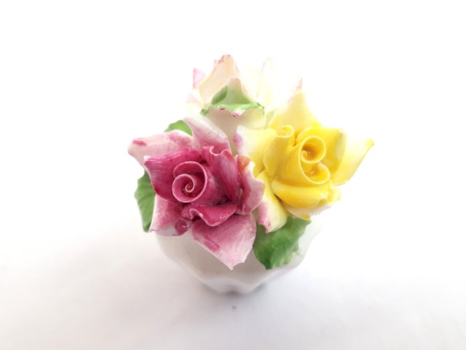 Paire miniatures porcelaine anglaise style capodimonte