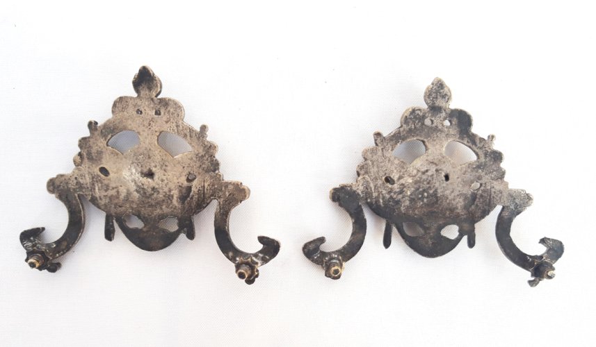 Paire ornements de meubles anciens putti