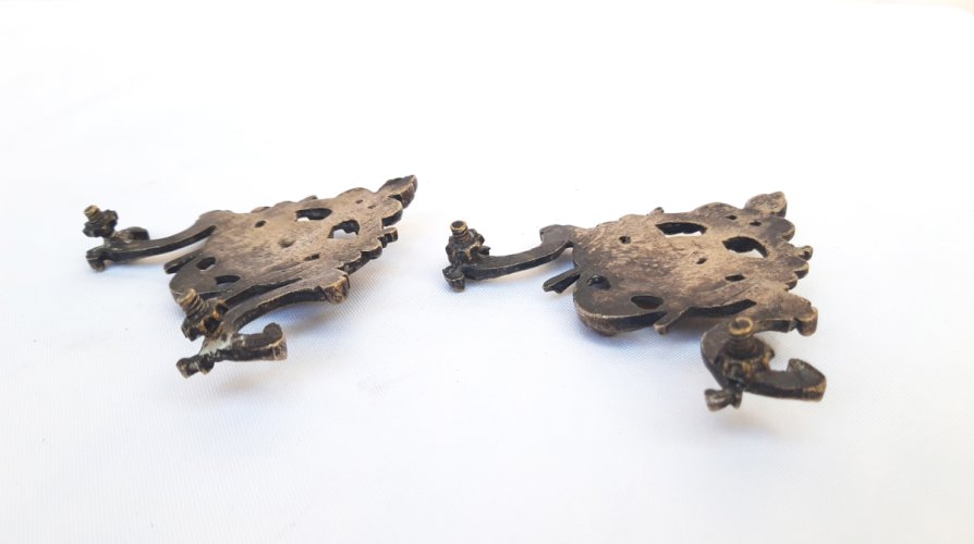 Paire ornements de meubles anciens putti