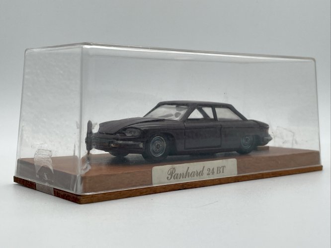 Panhard 24BT 1/43 Verem France