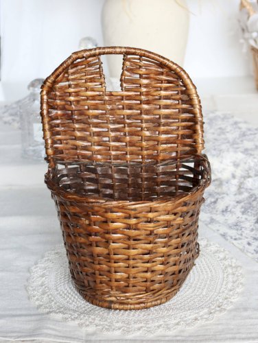 Panier mural vintage en rotin foncé - Décoration murale