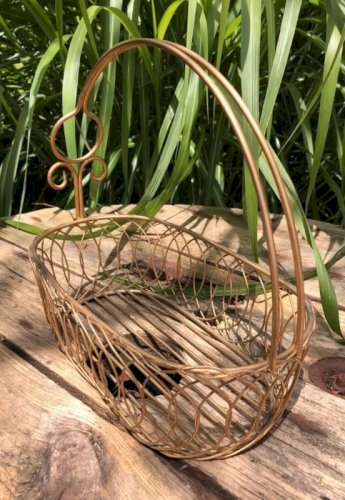 Panier porte bouteille vintage en métal doré