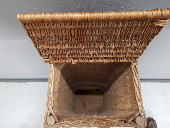 panière en osier vintage