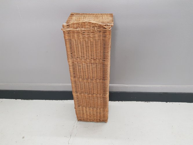 panière en osier vintage