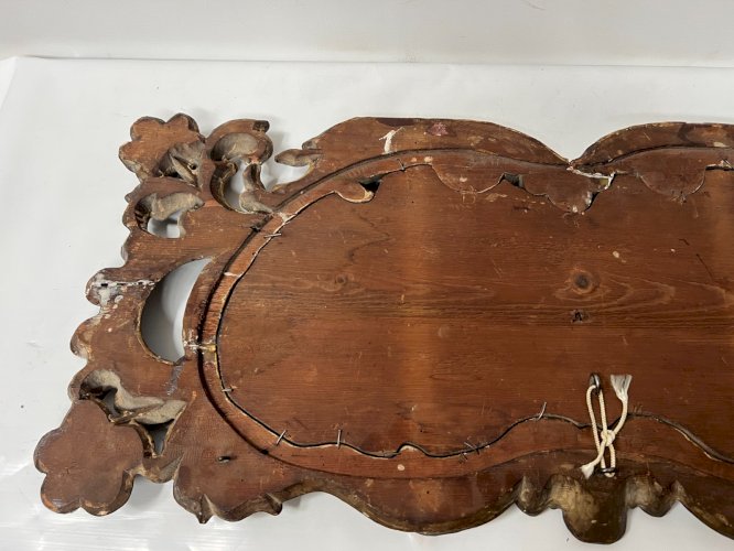 Panneau a encadrement en bois sculpté patiné XVIII siècle