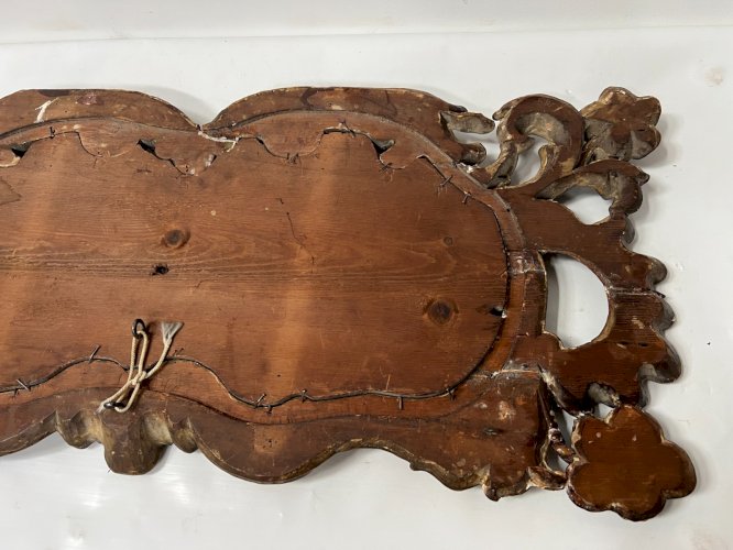 Panneau a encadrement en bois sculpté patiné XVIII siècle