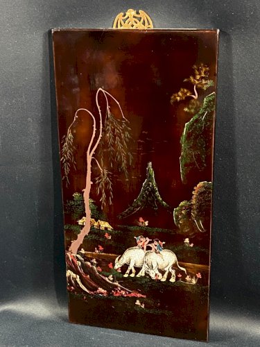 Panneau de bois laqué signé Minh-Thanh Vietnam scène rurale aux buffles d'eau