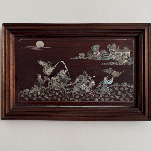 Panneau en bois de fer décor incrusté de nacre Indochine Vietnam M3929