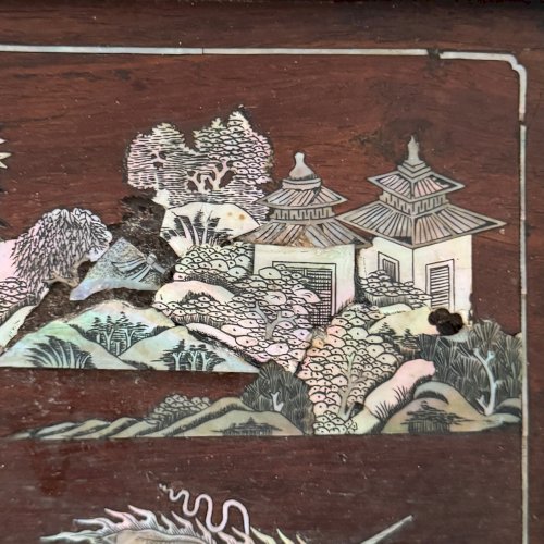 Panneau en bois de fer décor incrusté de nacre Indochine Vietnam M3929