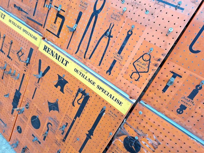 Panneaux muraux vintage porte outils professionnels, Renault