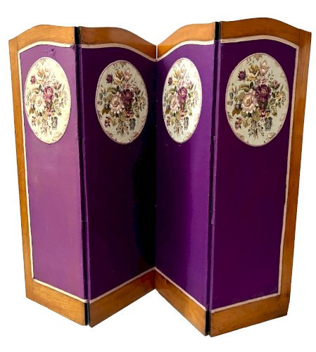 Paravent a quatre a décor d'une tapisserie en ovale XX siècle